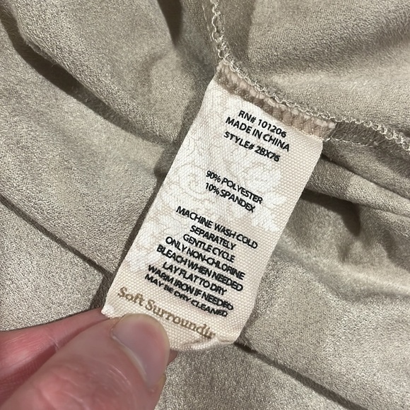 Soft Surroundings Suede Tan Laser Cut Paisley Florentine Ultra Soft Topper - Picture 12 of 13